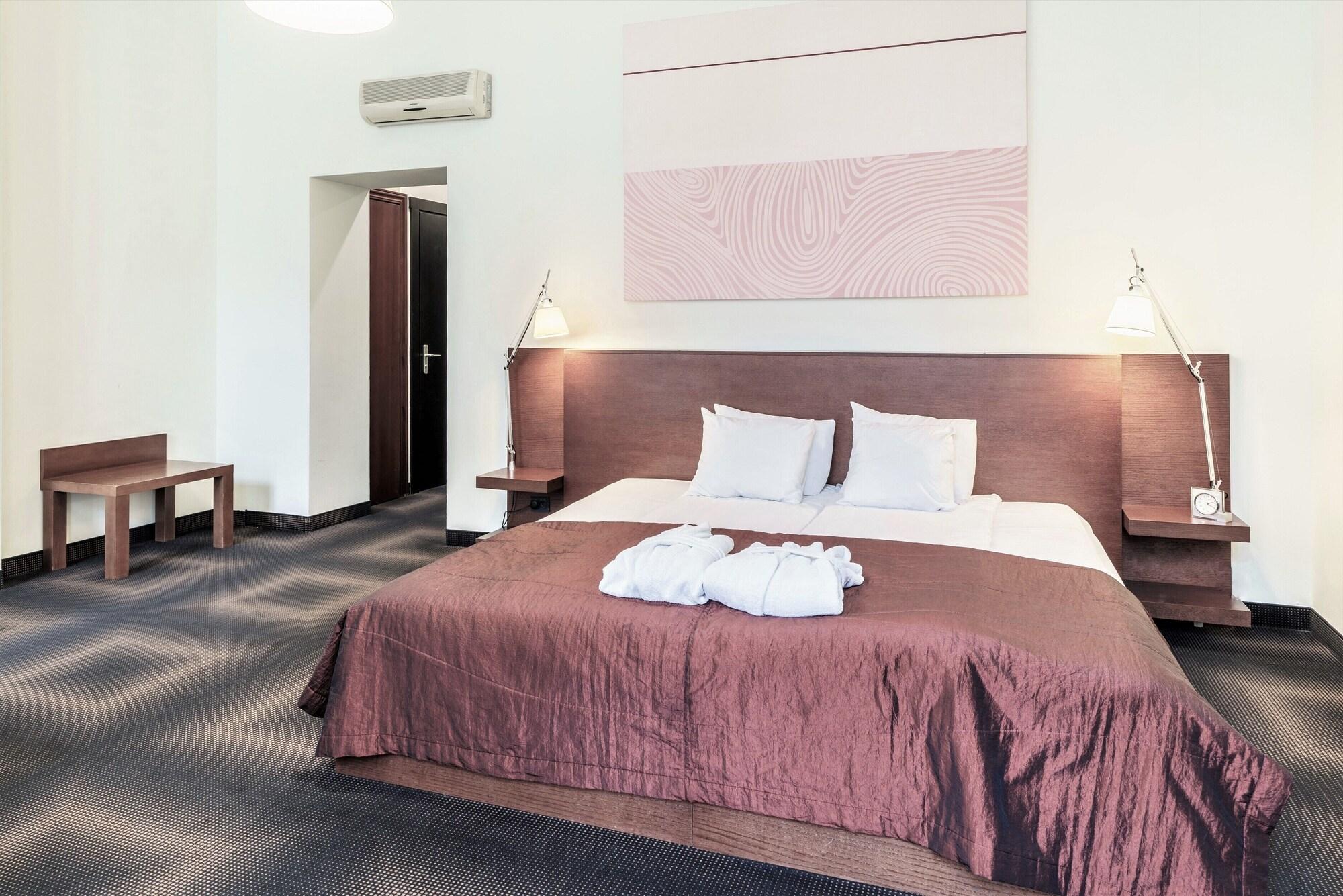 Rixwell Centra Hotel Riga Bagian luar foto