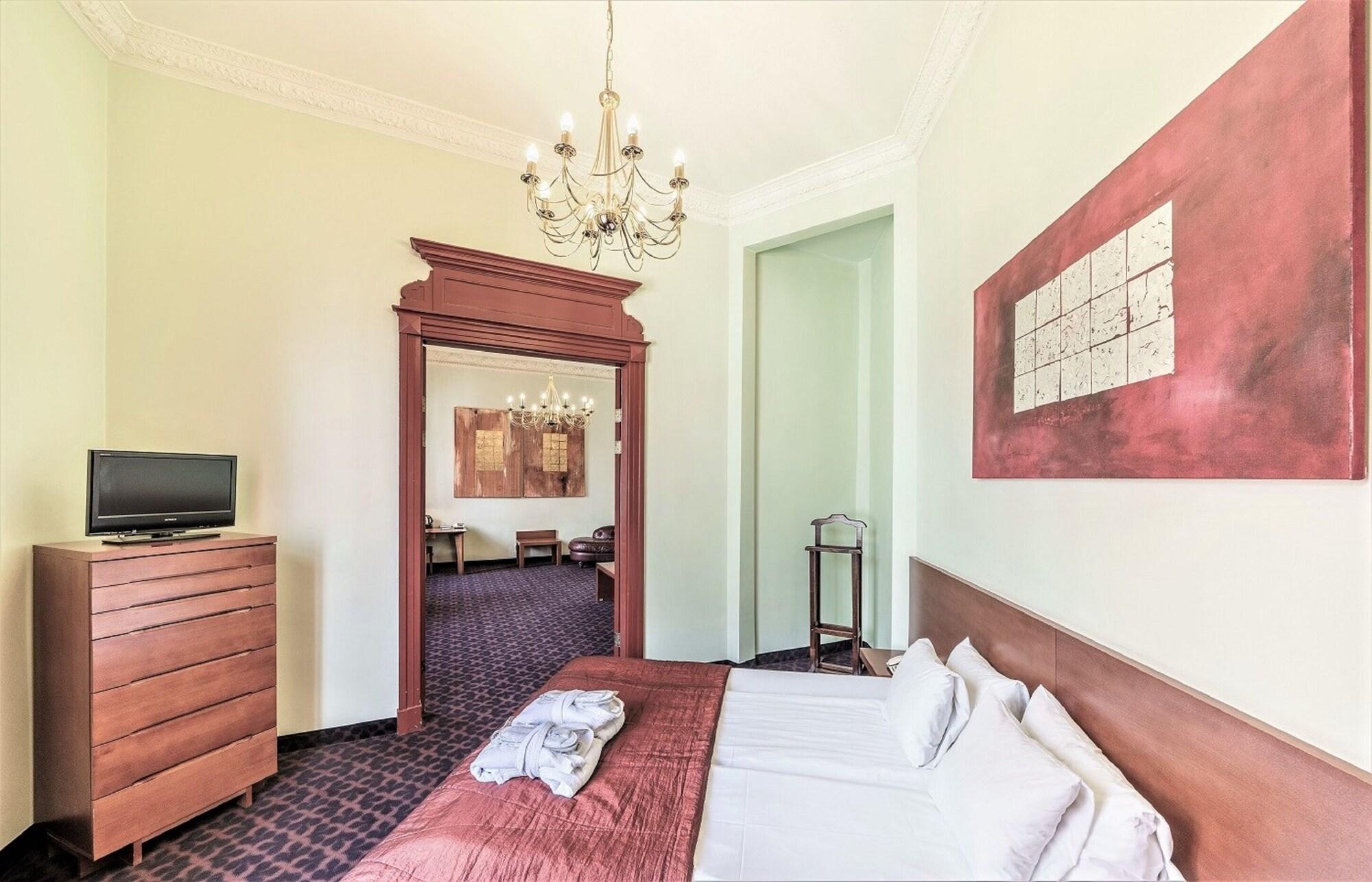 Rixwell Centra Hotel Riga Bagian luar foto