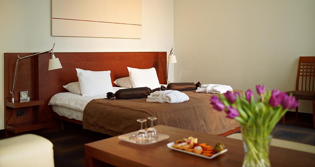 Rixwell Centra Hotel Riga Bagian luar foto