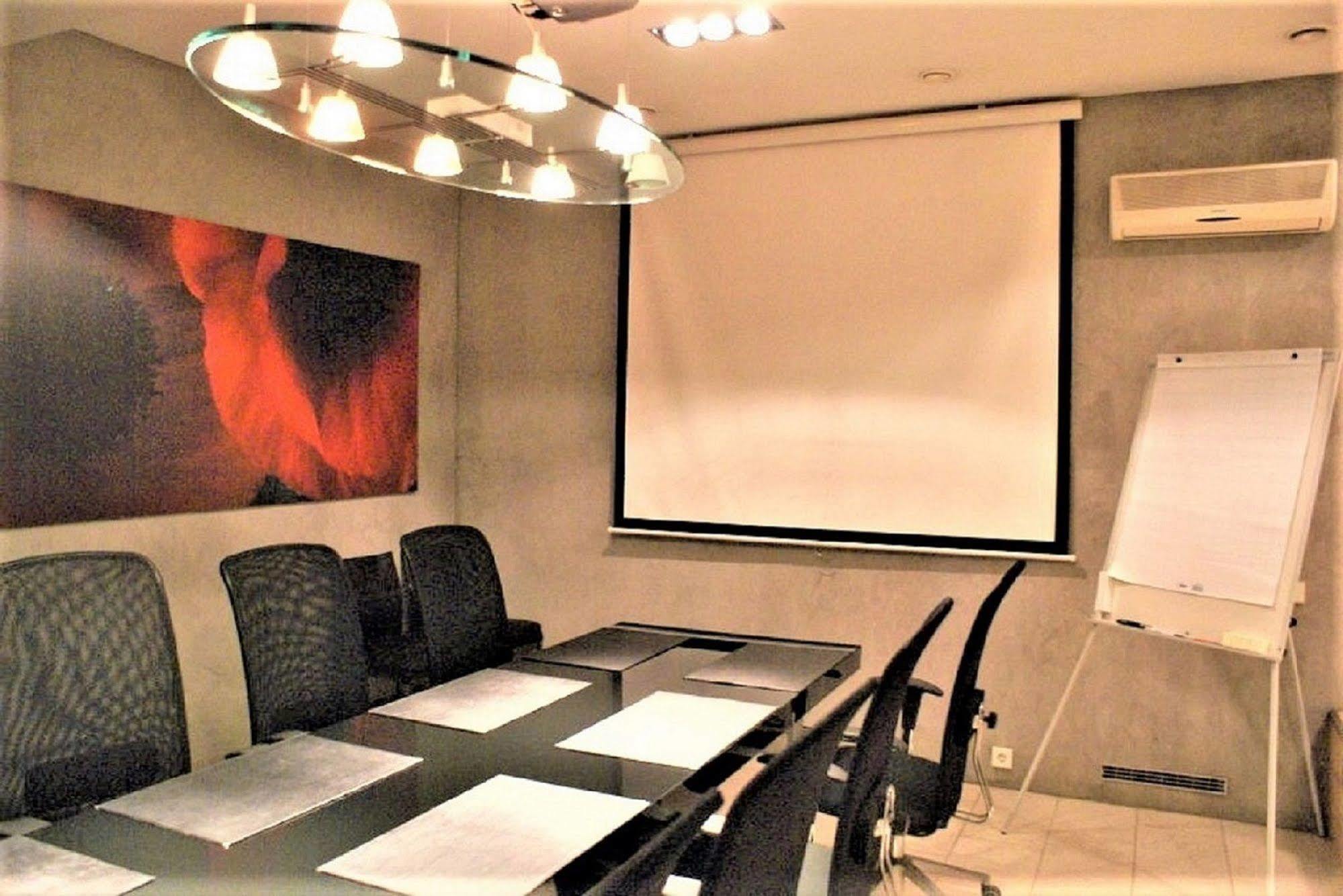 Rixwell Centra Hotel Riga Bagian luar foto
